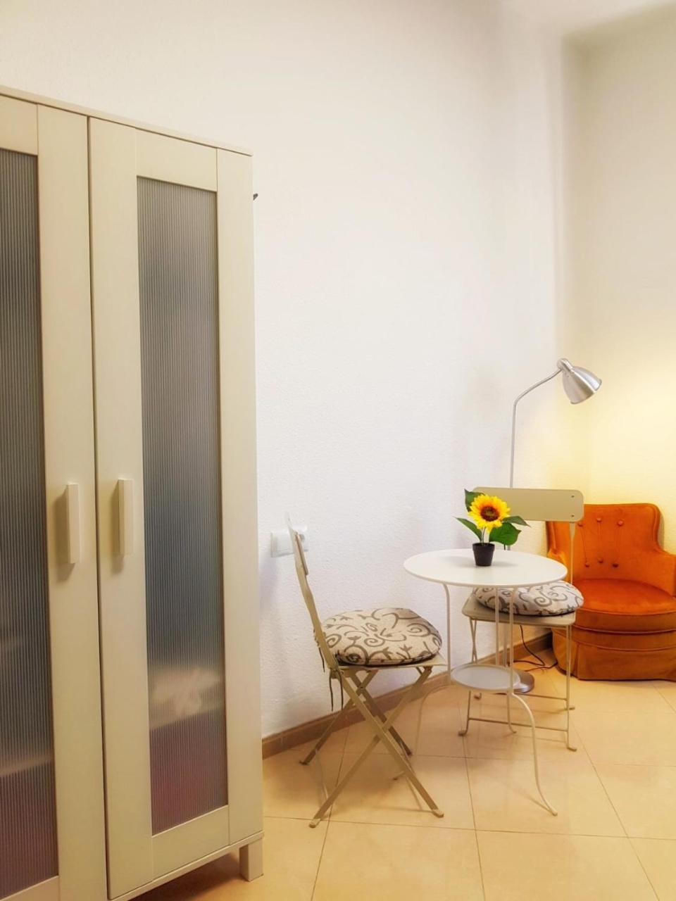 Arriola Rooms Malaga Room photo