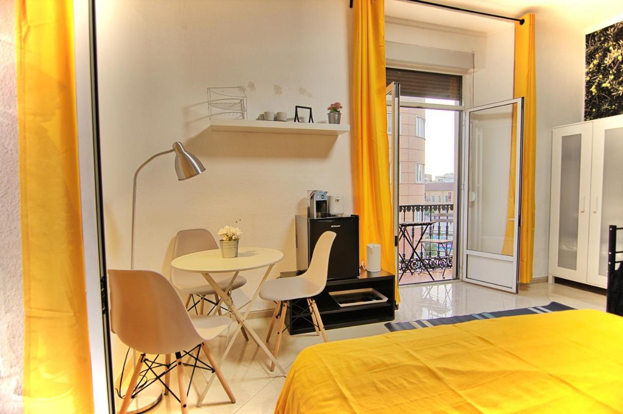 Arriola Rooms Malaga Exterior photo